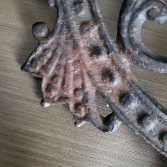 2 Victorian Goth Black Cast Iron Swing Arm Oil Lamp Candle Holder Vintage Ornate - Picture 4 of 12